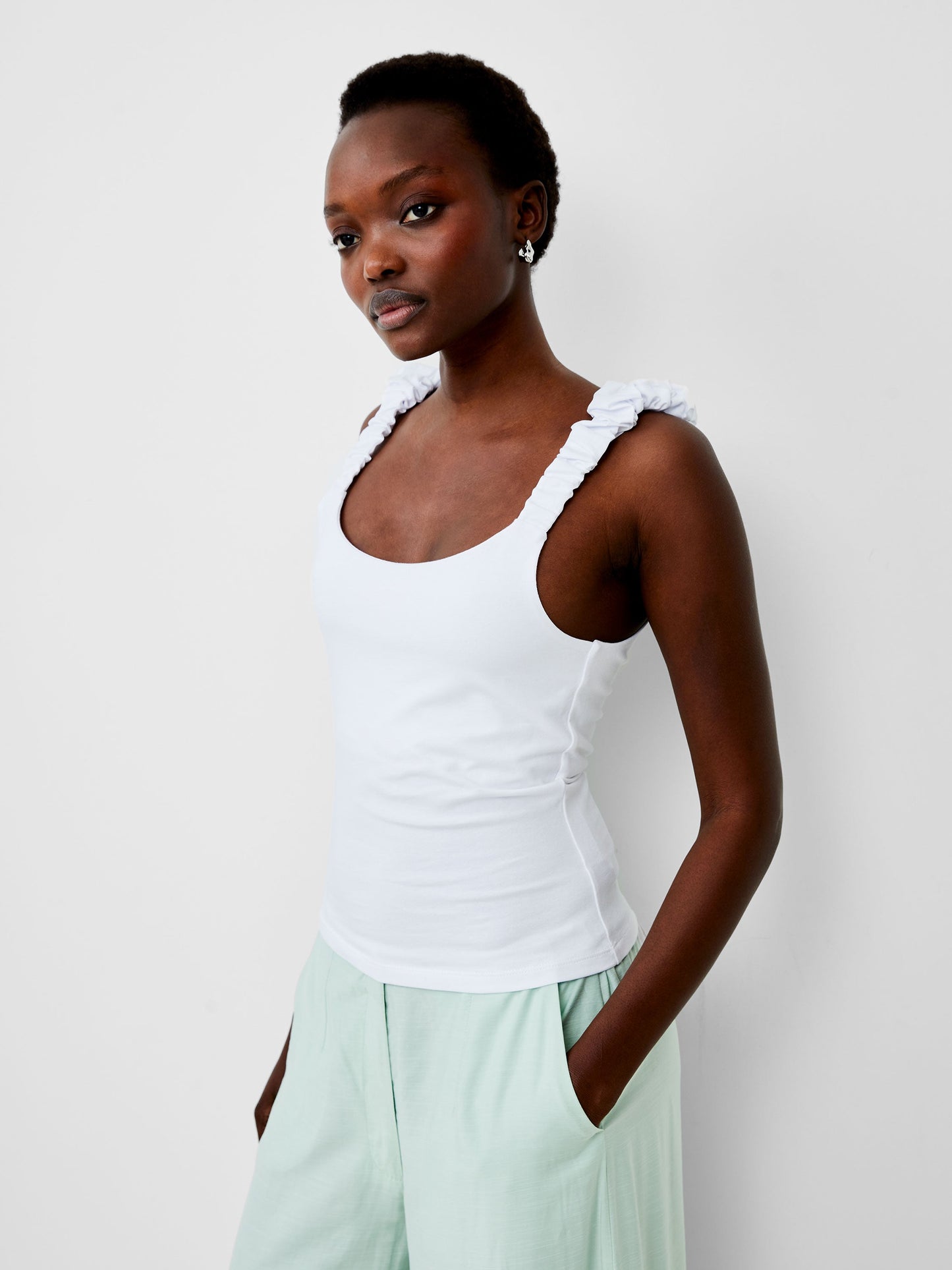 Rallie Gwyneth Mix Top in White