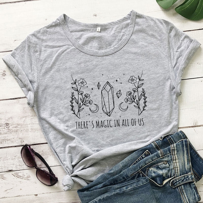 Magic Vintage Style T-shirt