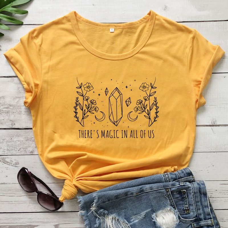 Magic Vintage Style T-shirt