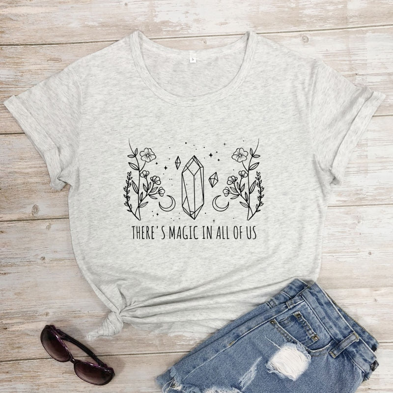 Magic Vintage Style T-shirt