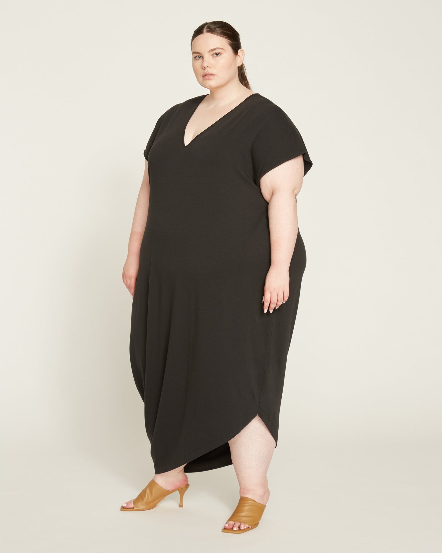 Iconic Geneva V-Neck Dress - Black