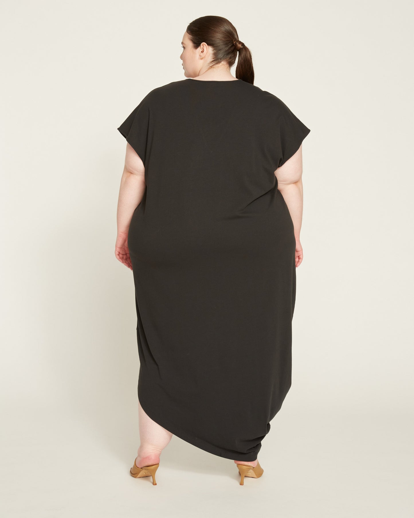 Iconic Geneva V-Neck Dress - Black