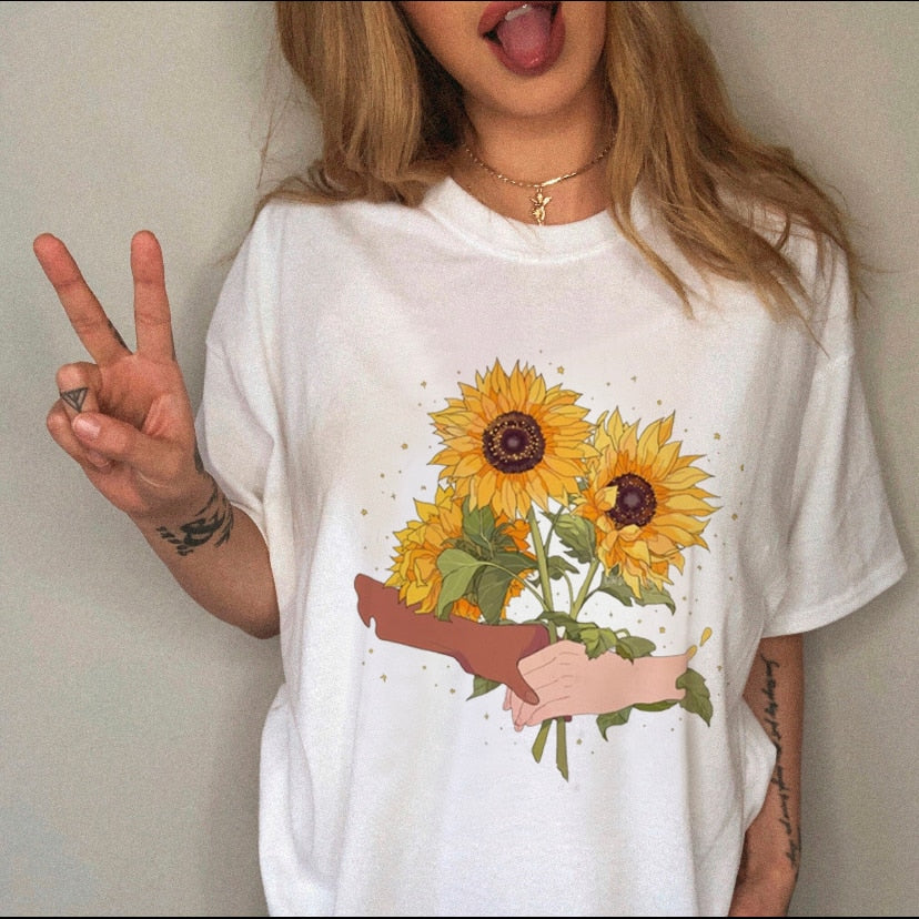 90s Harajuku Witch Summer Short Sleeve Graphic T-shirt - Size Medium