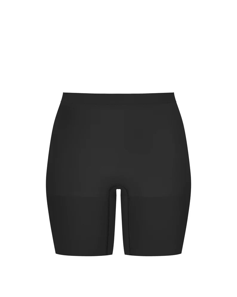 Power Short in Very Black - Madison's Niche