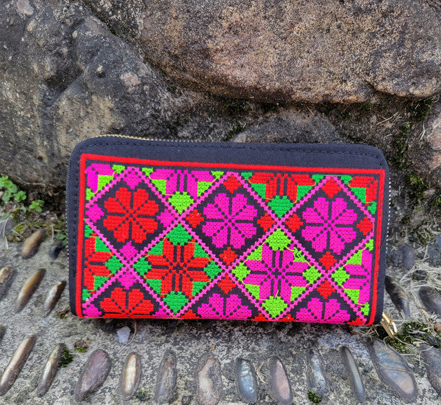 Ethnic Style Embroidered Wallet