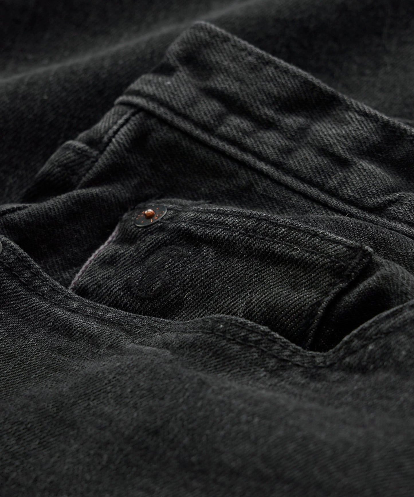 Relaxed Selvedge in Black Wash