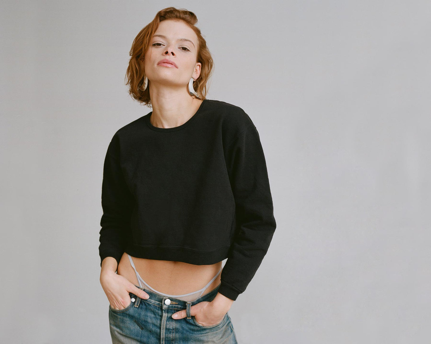 The Crop Sweatshirt Black