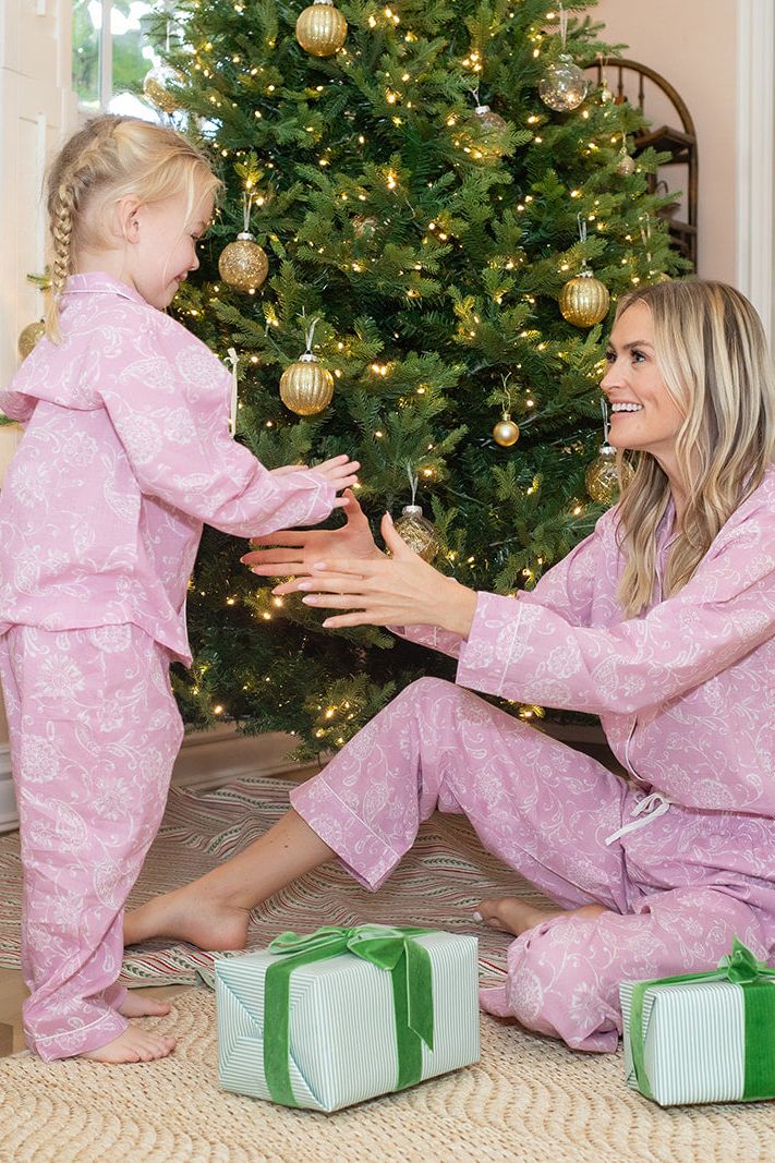 NEW Blooms Petunia Womens Pajama Set