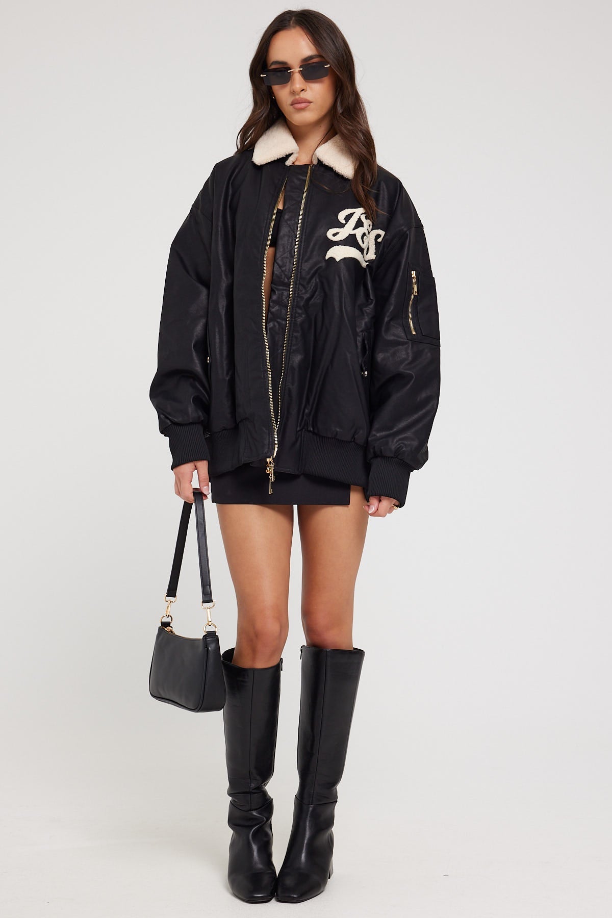 Jgr & Stn Curveball Bomber Black