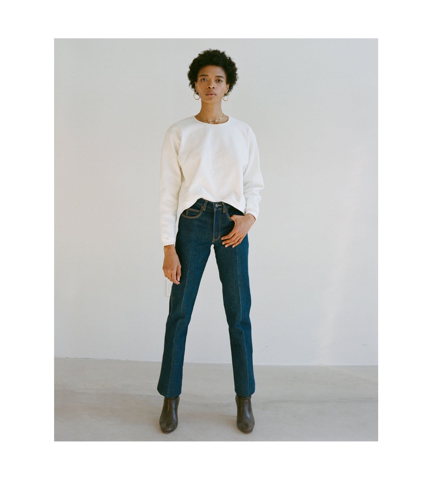 The Crop Sweatshirt White