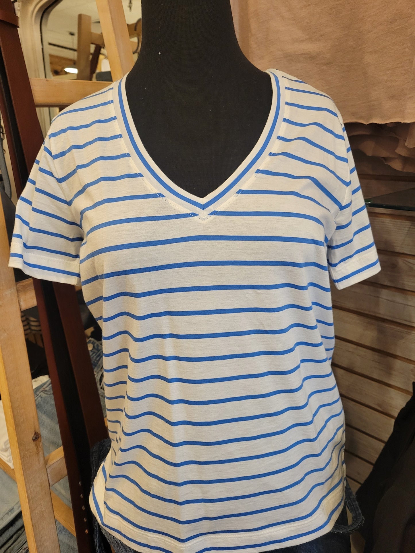Clean Jersey V-Neck Tee in White