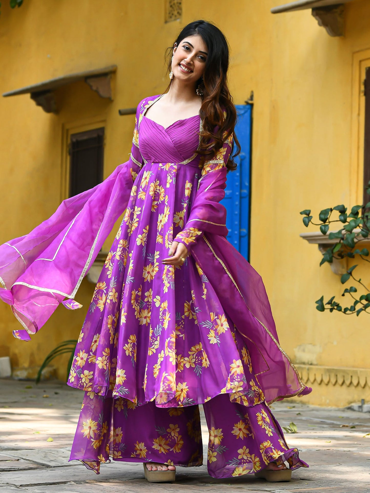 Urbanstree Dilruba Suit (Set of 3)