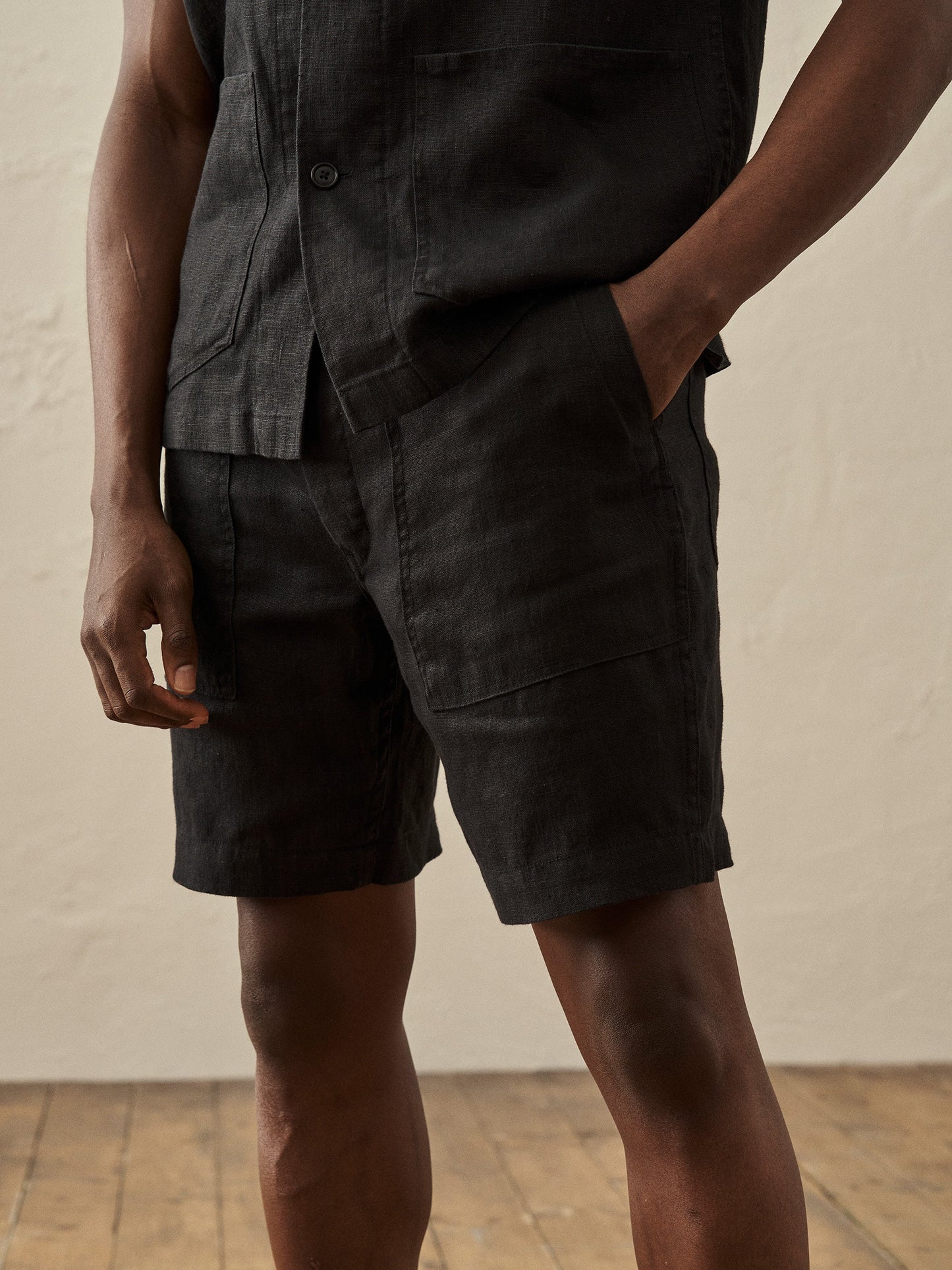 Black Loomed Linen Fatigue Short