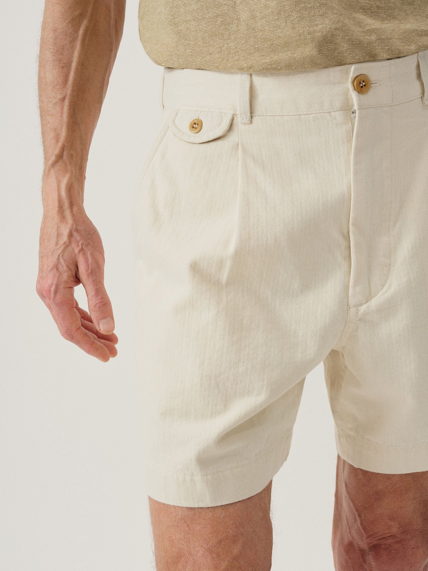 Seeded Natural Herringbone Twill Larsen Short