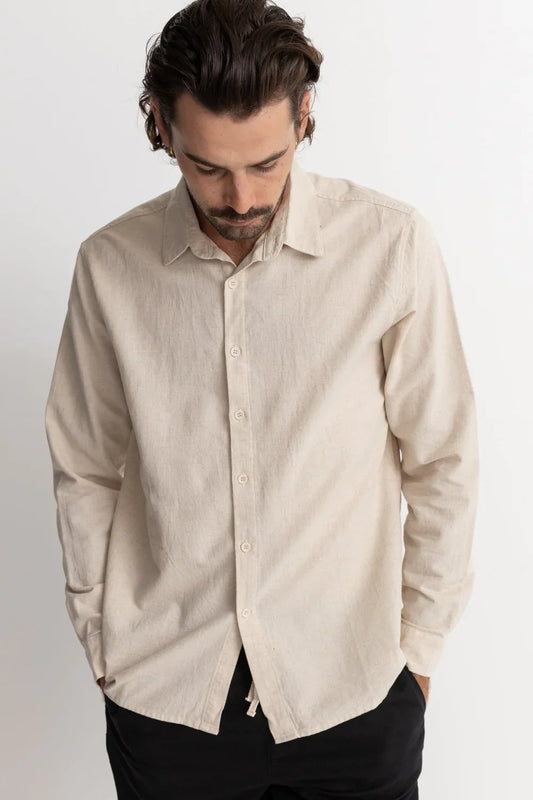 Classic Linen Long Sleeve Shirt in Sand