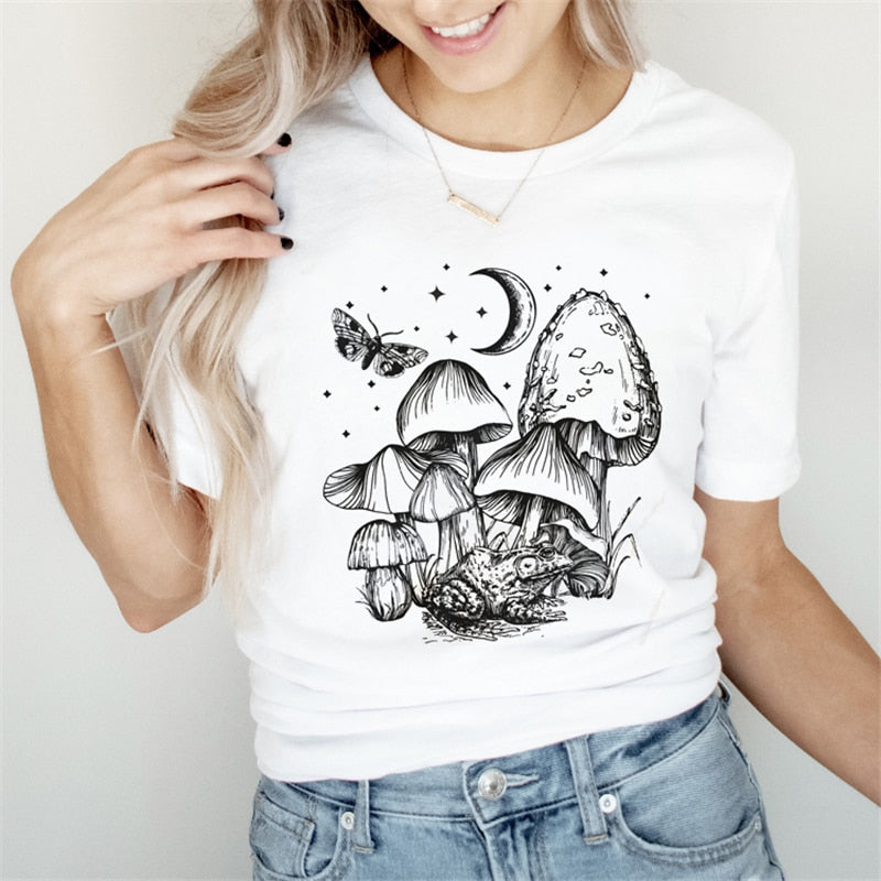 Summer Witch Magic Trend Cartoon Graphic T-Shirt - size Small