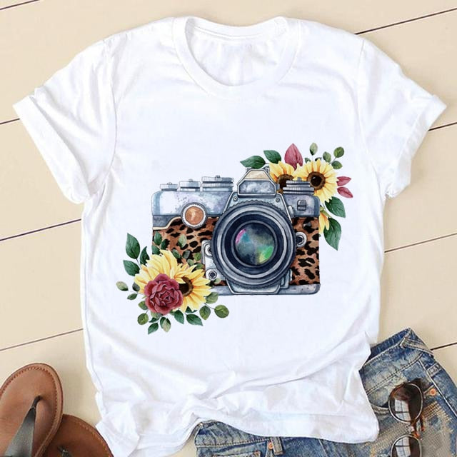 Short Sleeve Love Cartoon Print O-neck T-shirt - size small