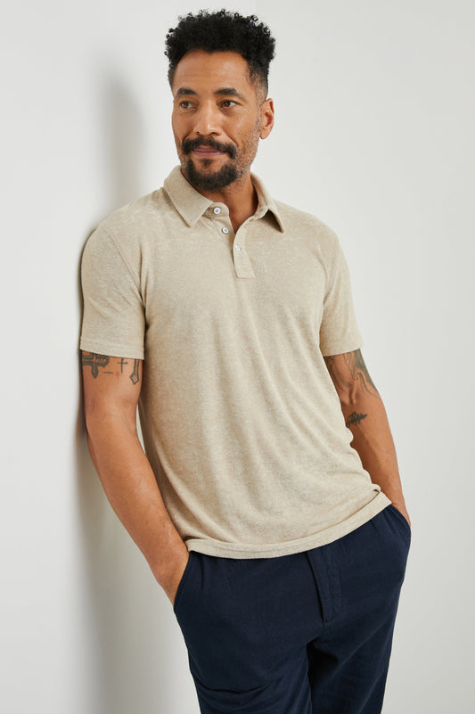 RHEN POLO SHIRT - CHICKPEA