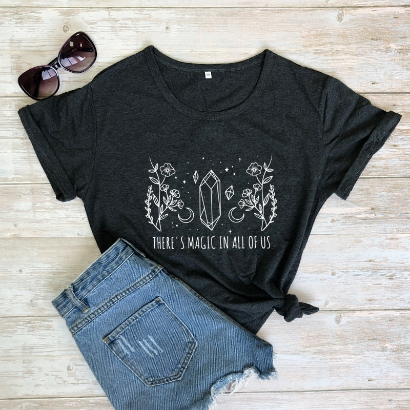 Magic Vintage Style T-shirt