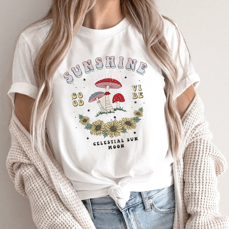 Casual Short Sleeve O Neck Graphic T-shirt - size Small