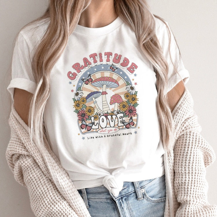 Casual Short Sleeve O Neck Graphic T-shirt - size Small