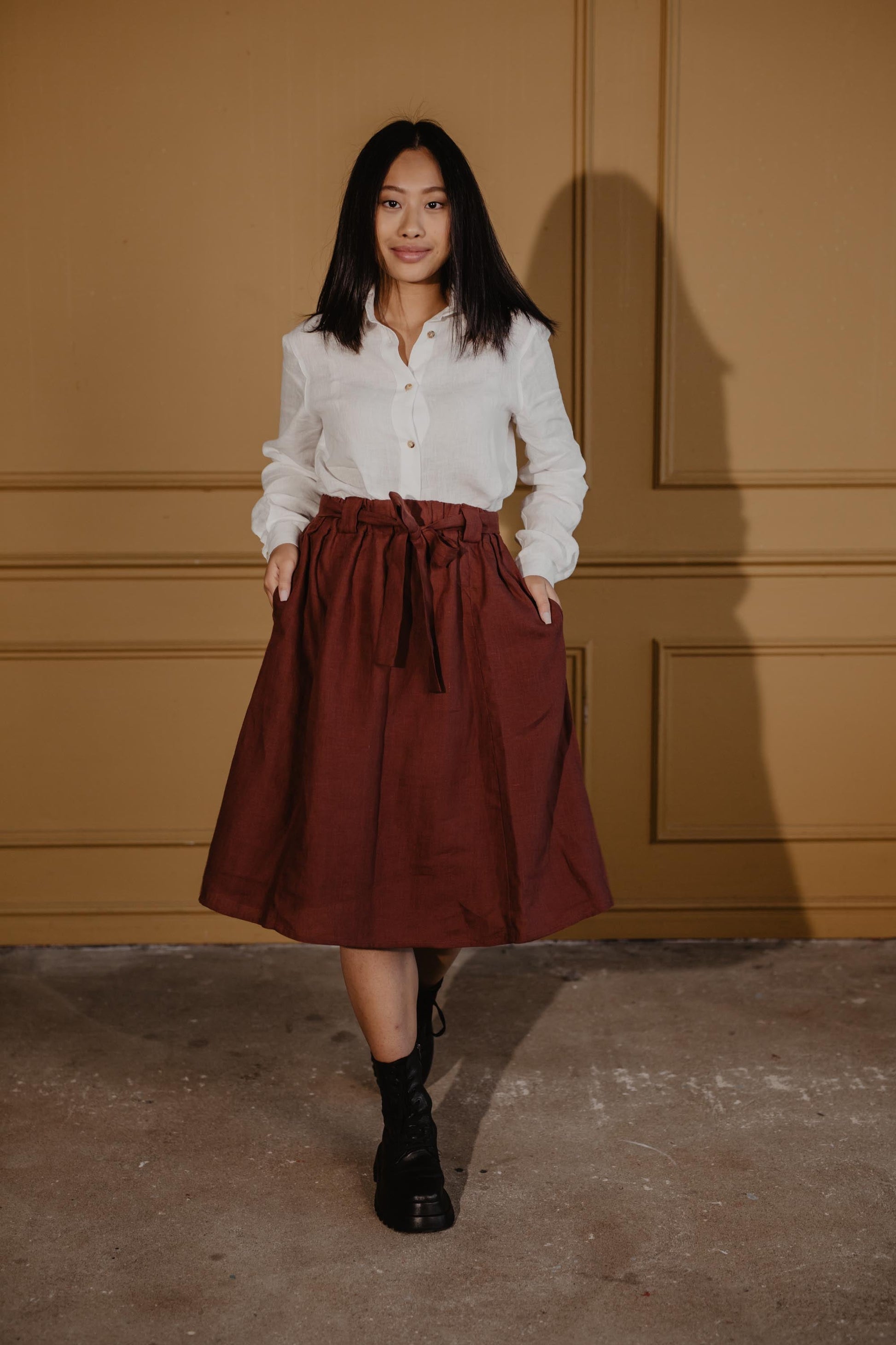 AmourLinen Bergen mid-length linen skirt Linen skirt AmourLinen