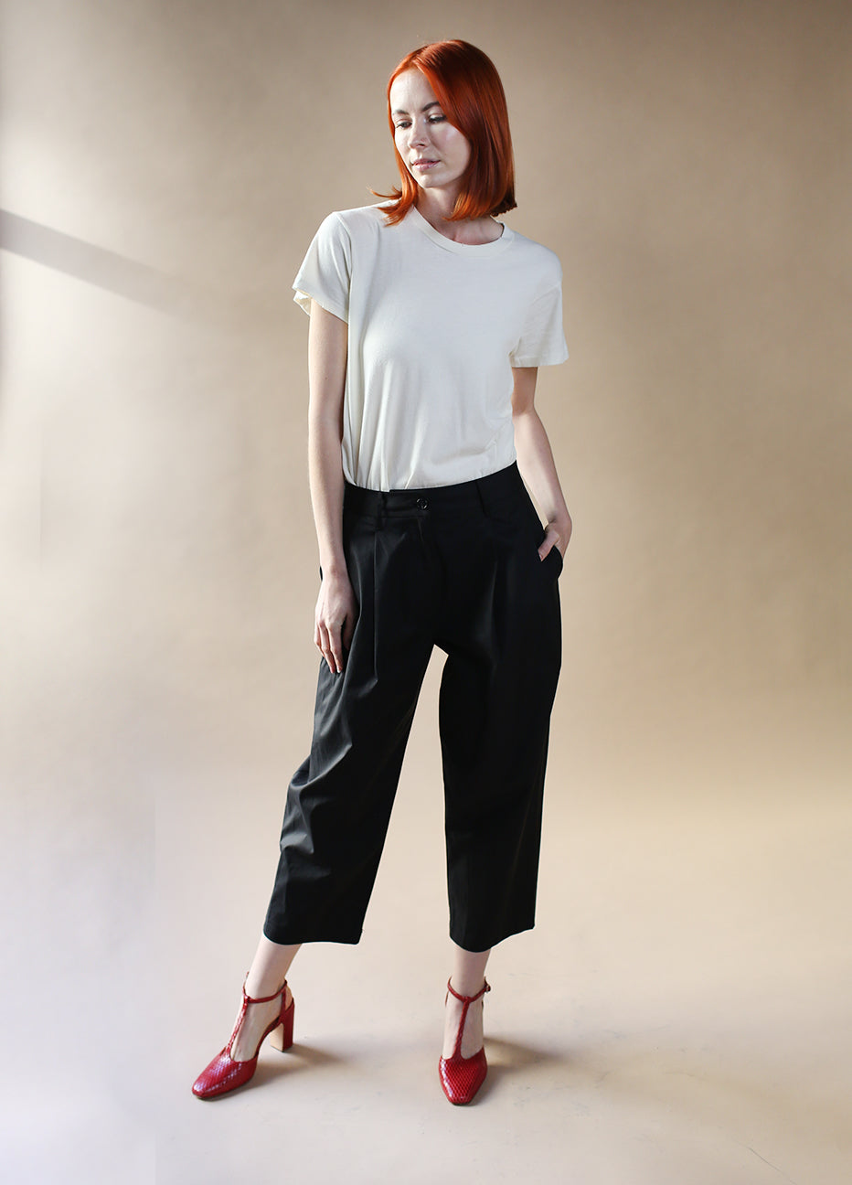 Amente Pleated Taper Pants