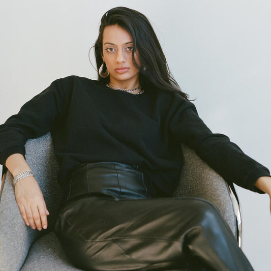 The Crop Sweatshirt Black Herringbone