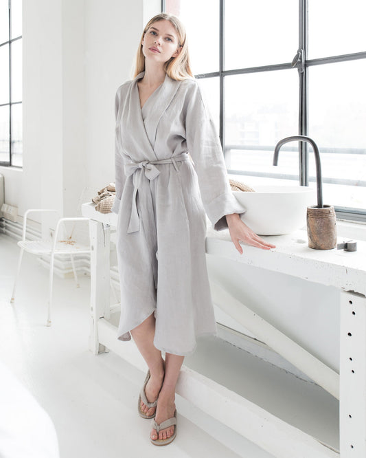 Linen robe in Light gray