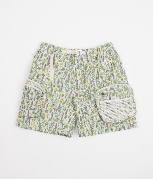 Nike ACG Snowgrass Cargo Shorts - Light Bone / Light Iron Ore / Summit White