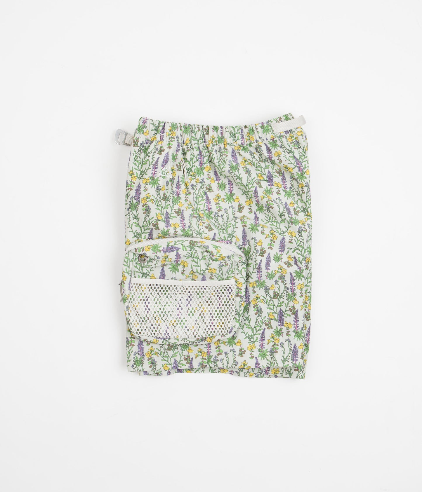 Nike ACG Snowgrass Cargo Shorts - Light Bone / Light Iron Ore / Summit White